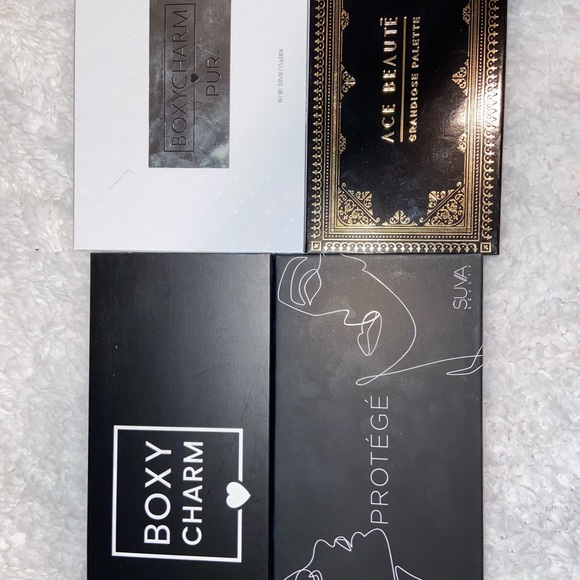 Eyeshadow Pallette Makeup Bundle - Picture 2 of 3